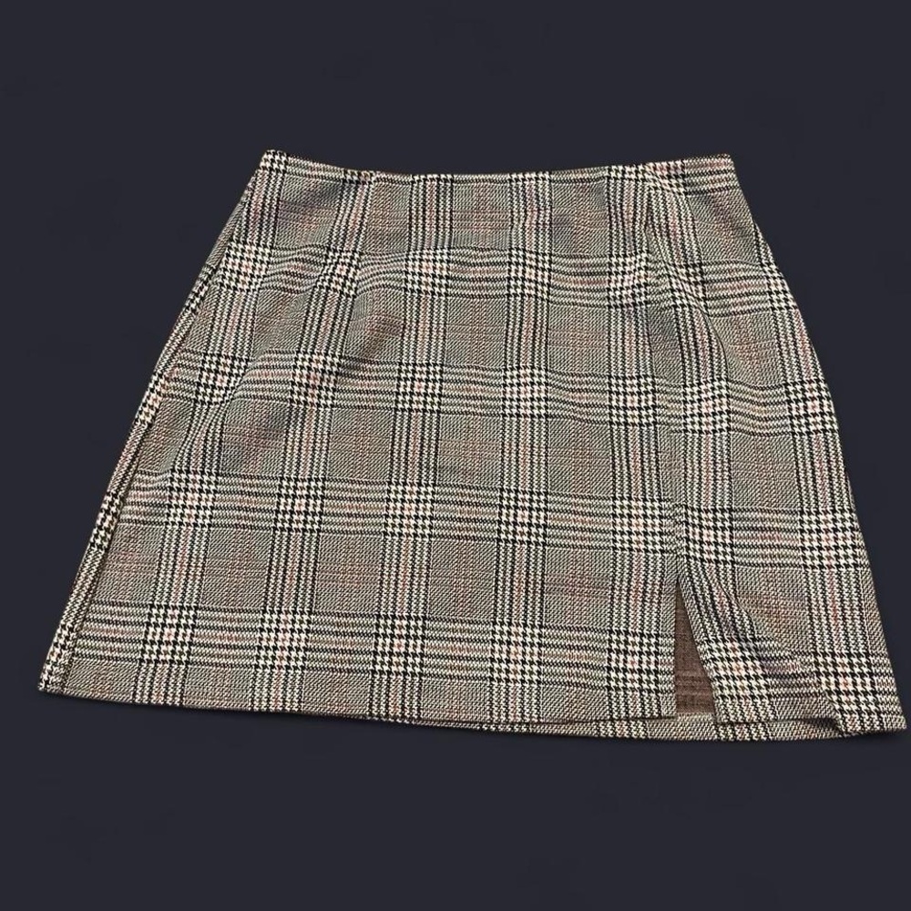 Ardene Black and White with a Pop of Red Plaid Mini Skirt